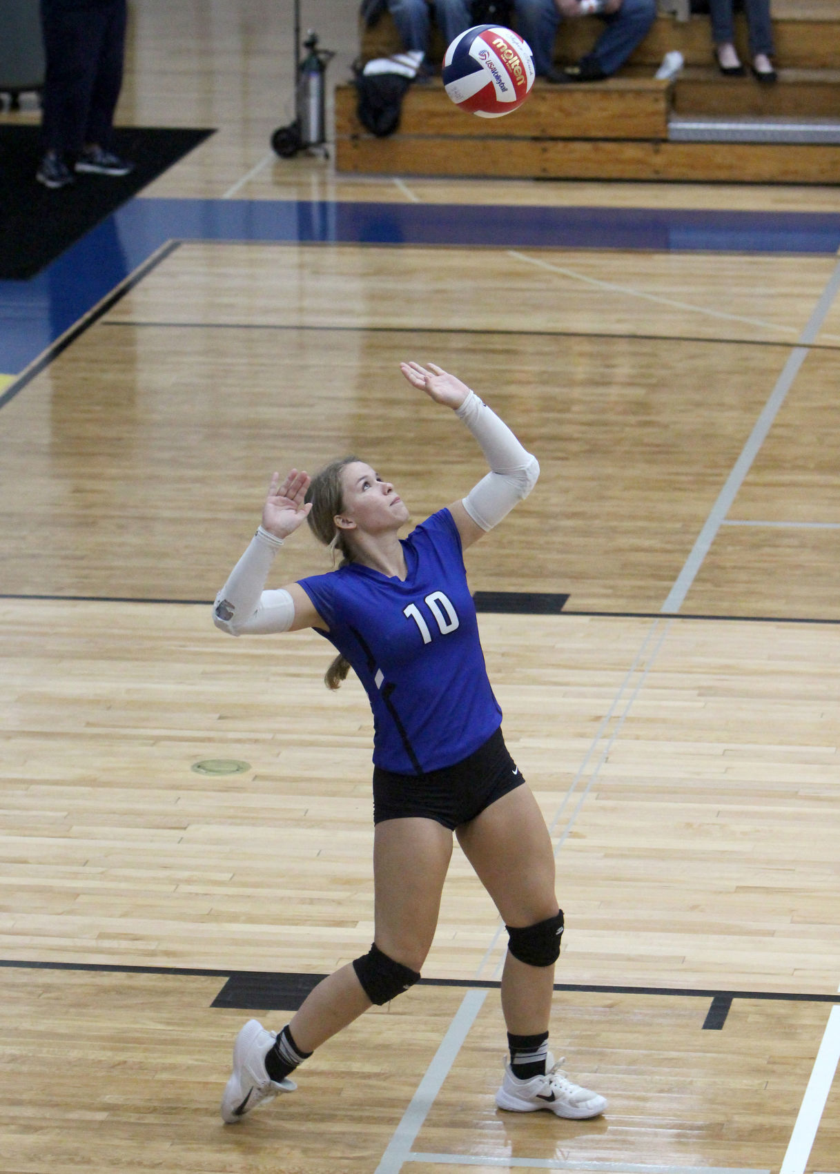 Eau Claire Regis at McDonell volleyball 9-12-19